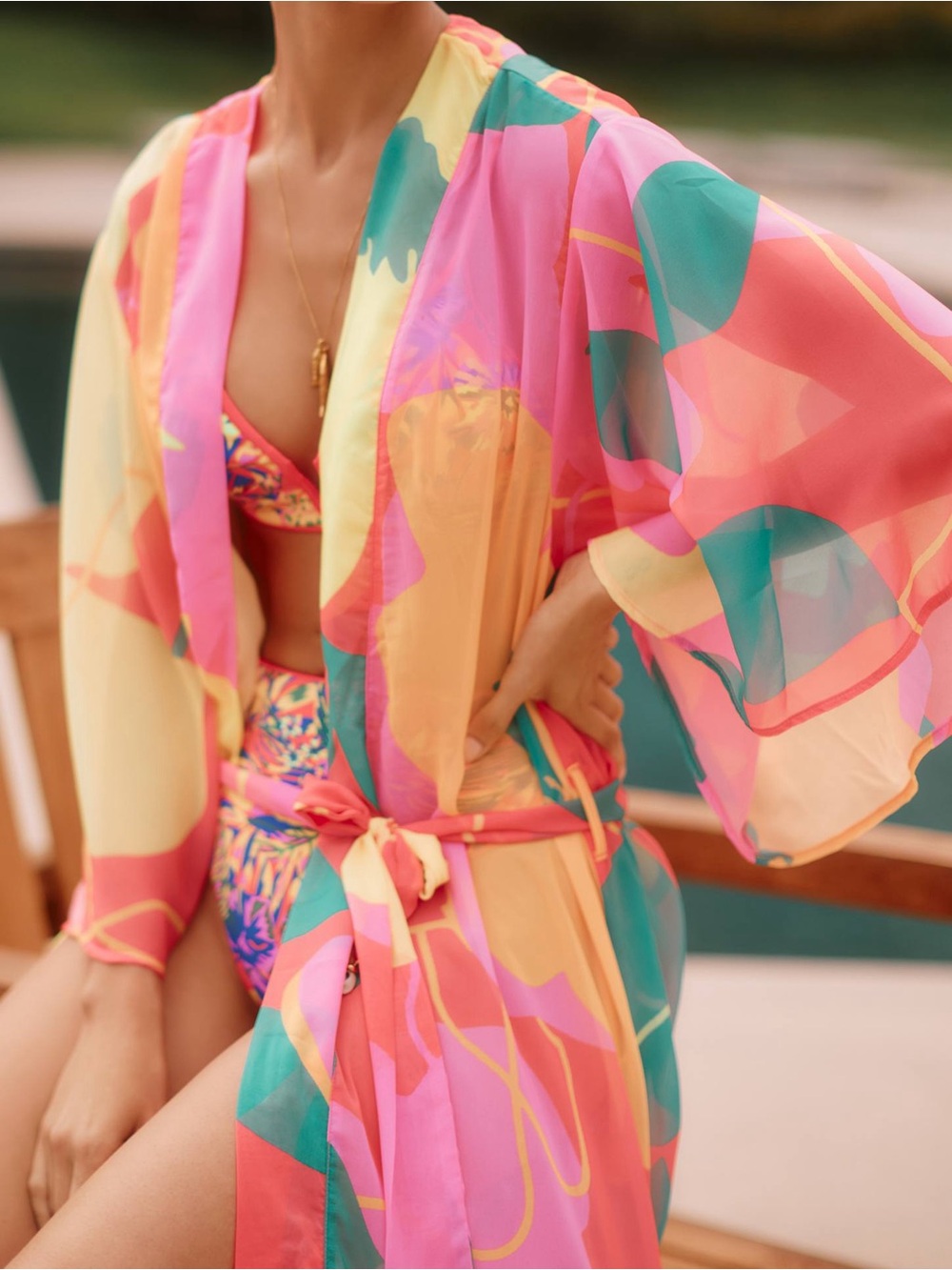 🏝️ Maaji Luxury Cover-Up / in Sought After “Floral Crayonflower” 🏝️ Size M